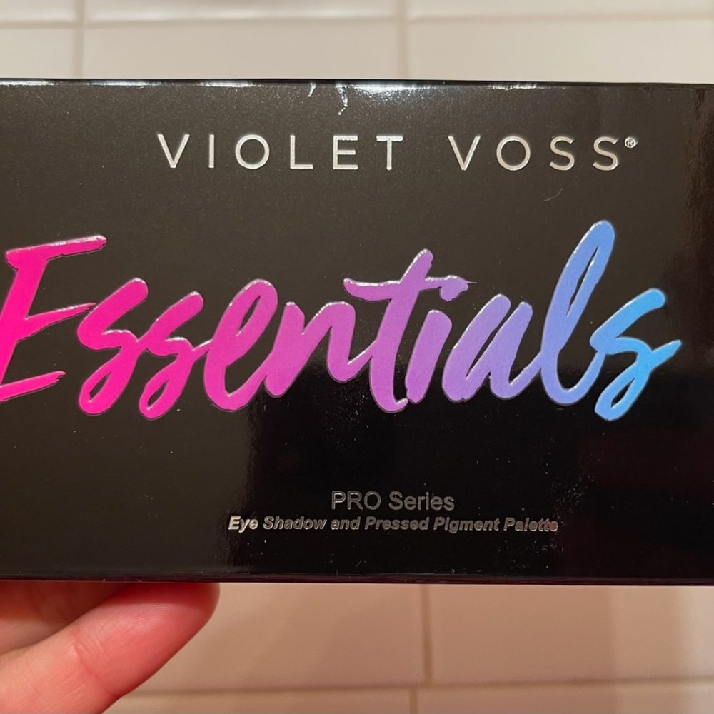 Violet Voss Makeup Palette